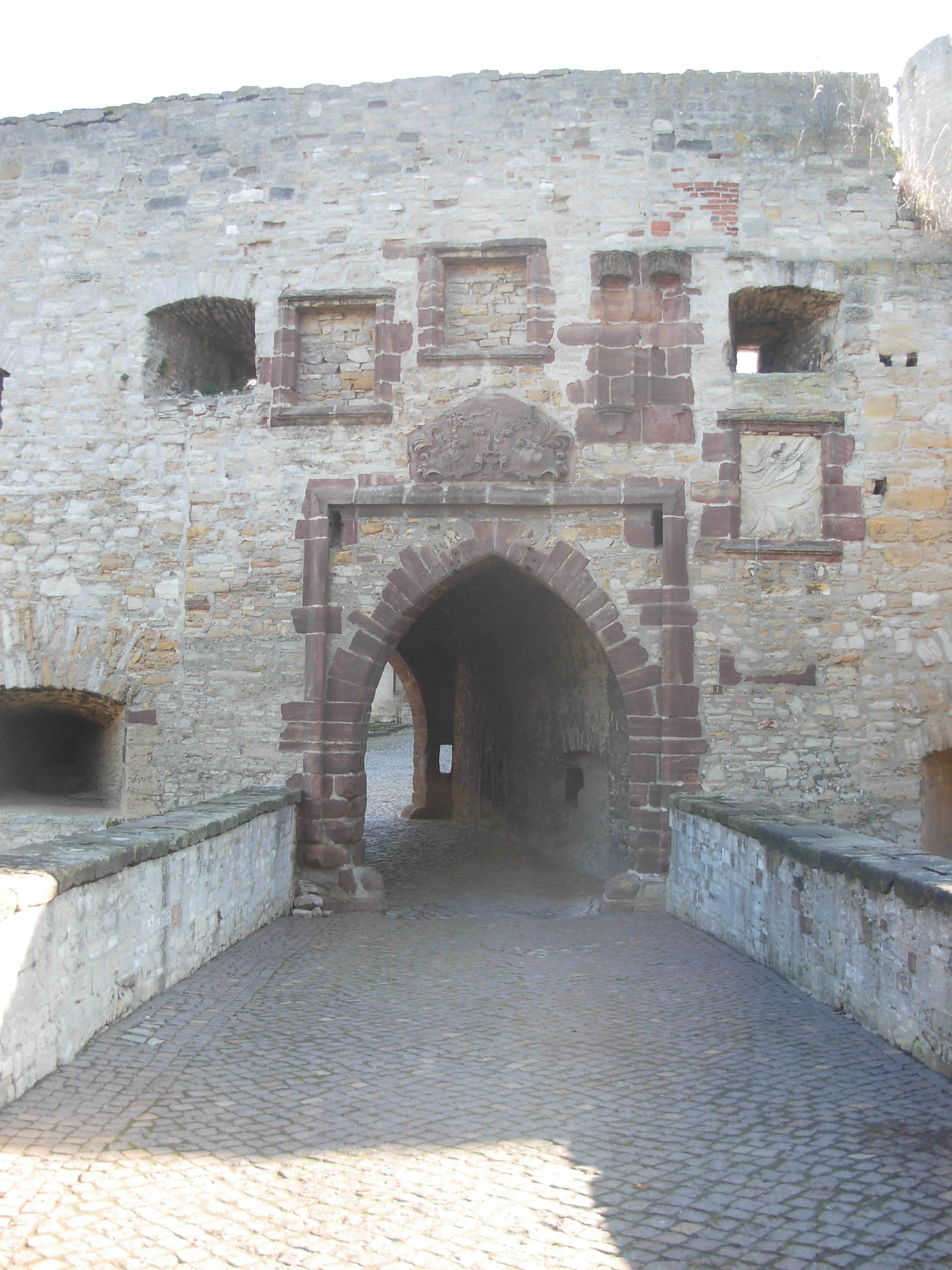Burg Querfurt, Westtoranlage