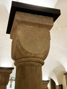 Mittelalter - Säule, Paderborn Dom